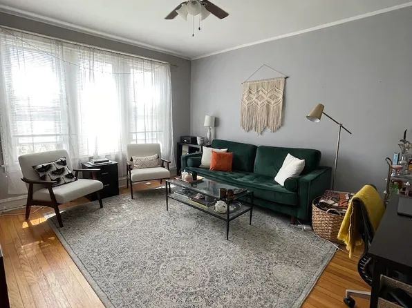 2604 W Altgeld St #1, Chicago, IL 60647