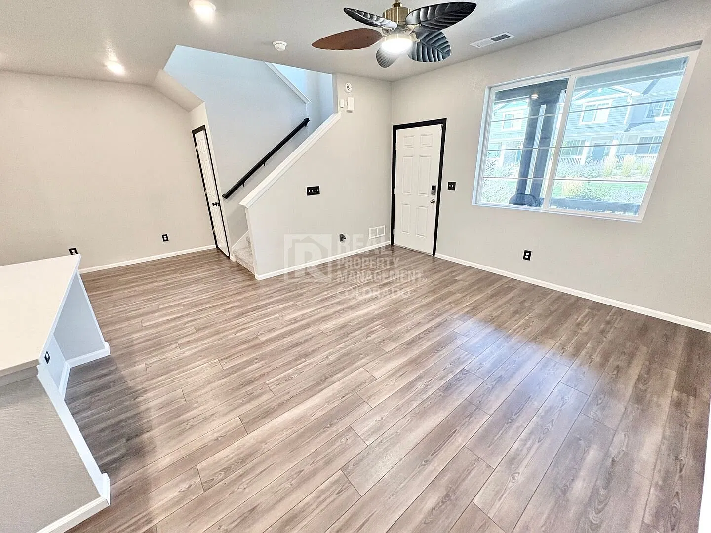 3 bed, 2.5 bath, 1428 sqft, $2,599 — Photo 4