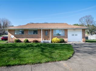 405 Seneca Dr, Dover, OH