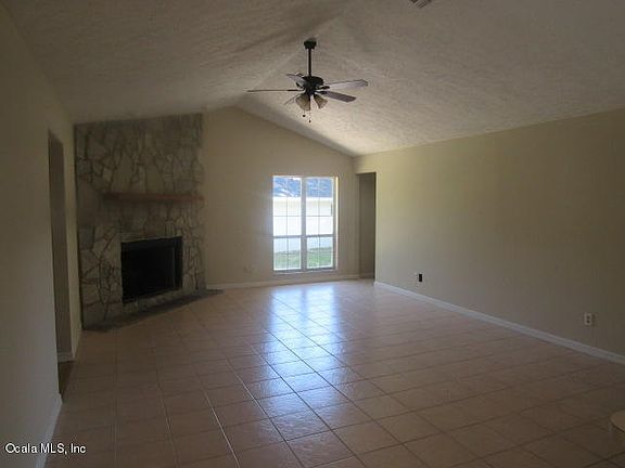 5th image of 976 NE 51st Ave