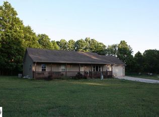 10538 N 15 1/2 Rd, Buckley, MI 49620