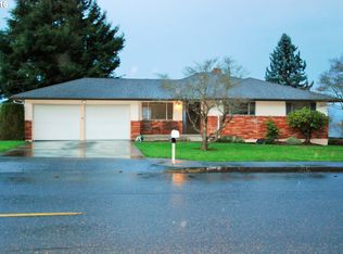 12551 NE Fremont St, Portland, OR 97230