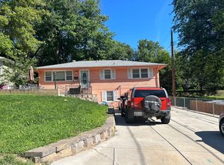 3620 Ernst St, Omaha, NE 68112