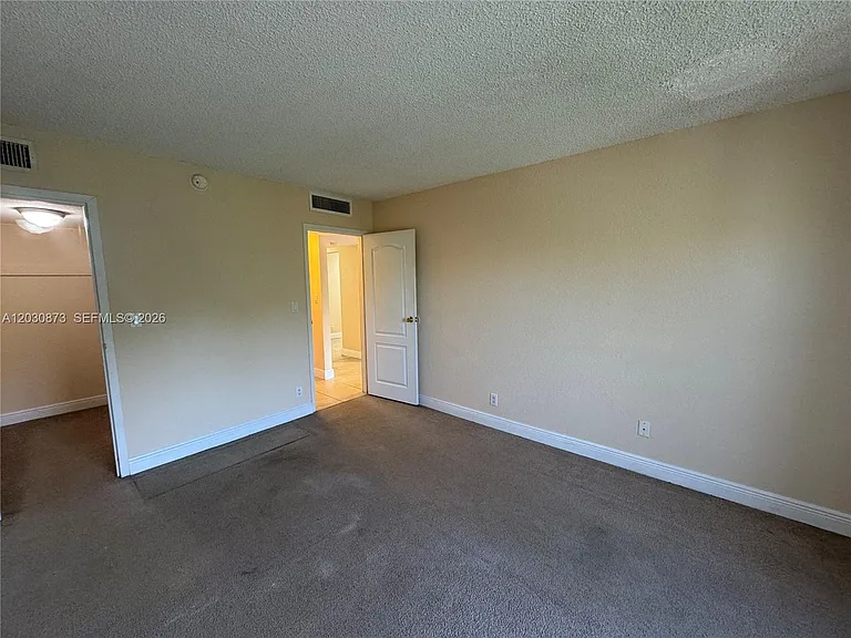 5201 Geneva Way #308 — Photo 8