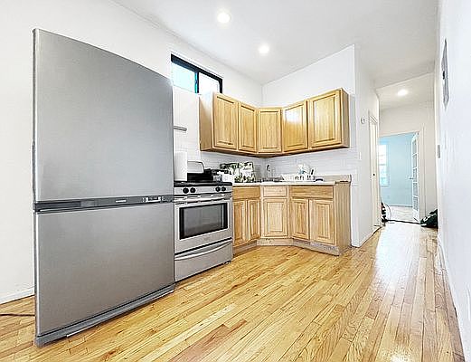 1st image of 23 Meserole St #3LA