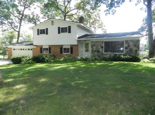 1143 Duckwood Ct, White Lake, MI