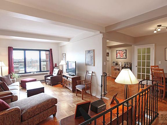 2nd image of 77 Park Ter E APT D89
