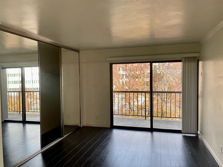 500 N St #603 — Photo 10
