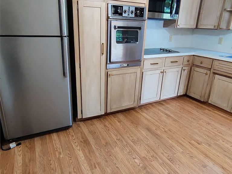 3112 Belmont Ave — Photo 8