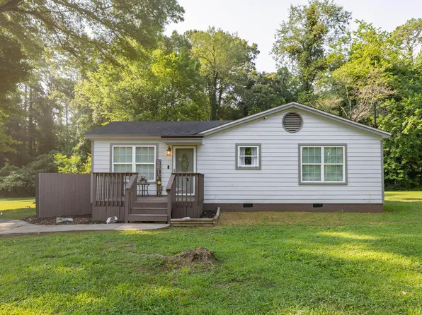 210 S Circle Dr, La Fayette, GA 30728