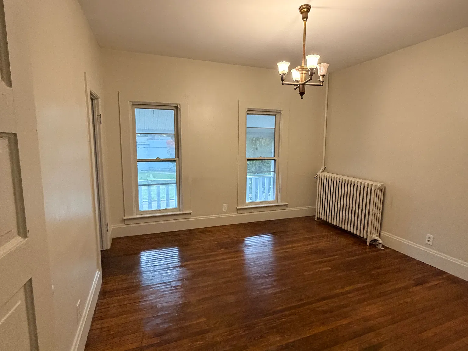 2 bed, 1200 sqft, $950 — Photo 2