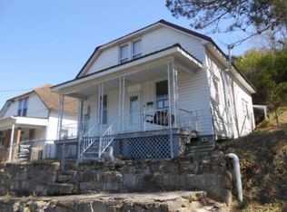 411 Kanada St, Logan, WV 25601