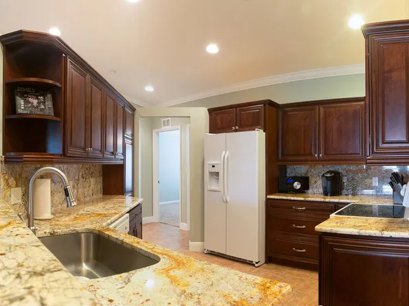 5437 Compass Point, Oxford, FL 34484