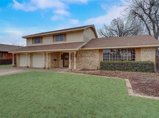 1712 W Mississippi Ave, Chickasha, OK 73018