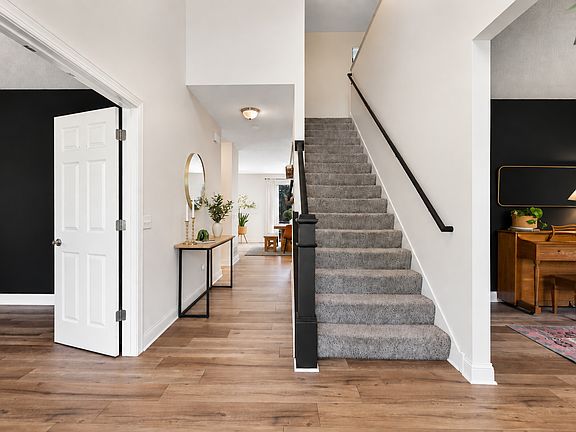 2nd image of 3605 Turner Dr SW