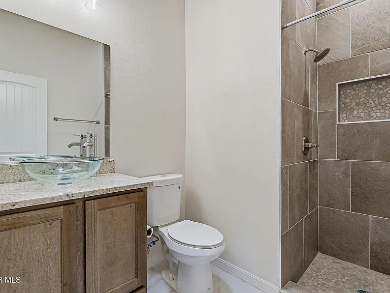 941 Aqueduct Ave — Photo 11
