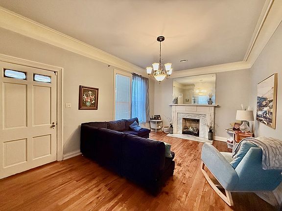 4th image of 810 Union Ave E