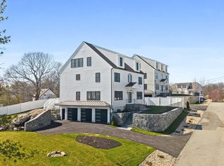 22 Mount Zion Rd, Melrose, MA 02176