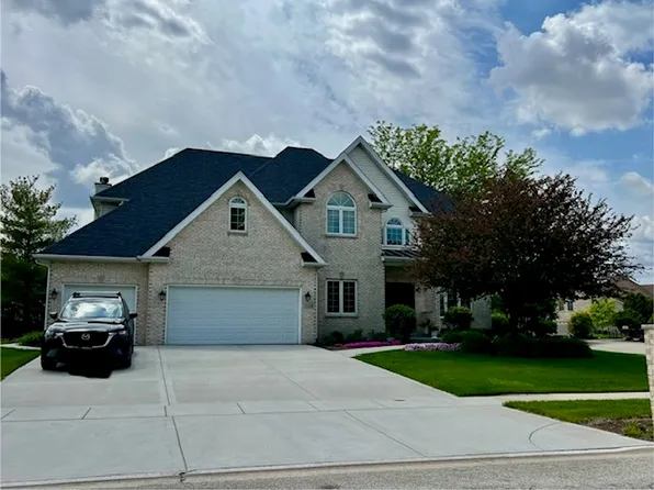 1214 Ranchwood Dr, Shorewood, IL 60404