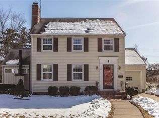 1402 Iroquois Pl, Ann Arbor, MI 48104