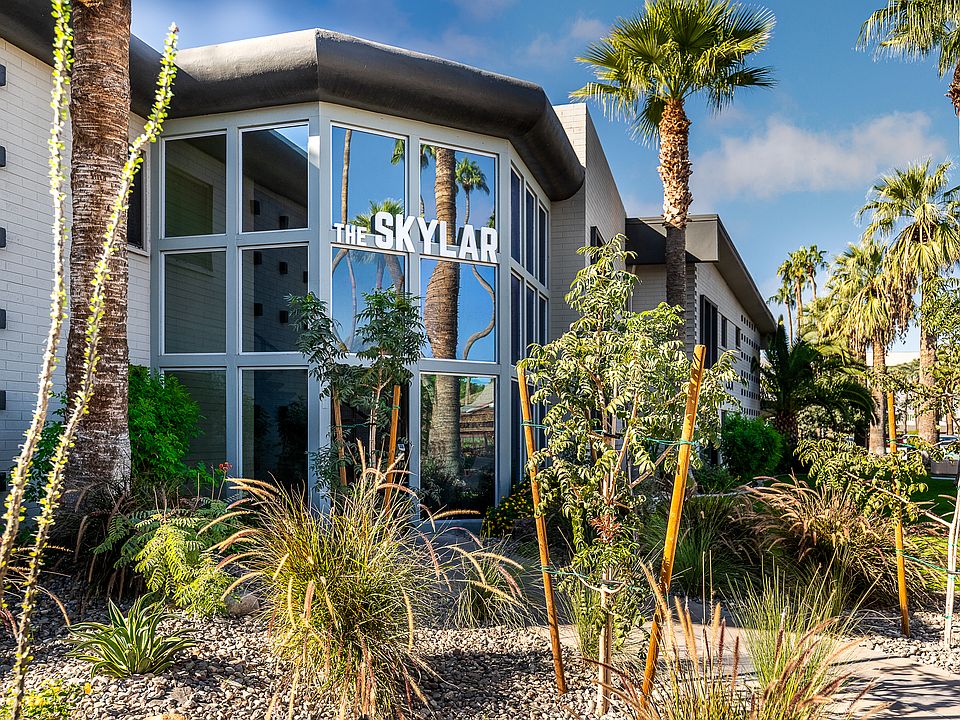 Our newly designed entrance at Skylar! Schedule your tour to see all of our amazing upgrades.