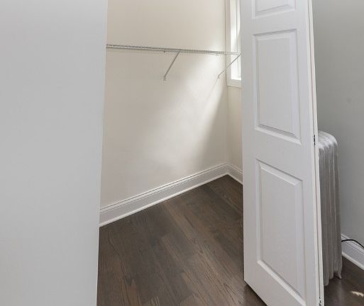 3rd image of 5053 N Damen Ave #1W