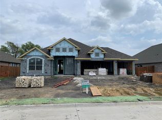 253 Chesapeake Dr, Forney, TX 75071