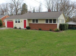 316 Forest Hills Dr, Kingsport, TN 37663