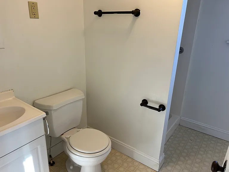 4225 Baildon Rd — Photo 11