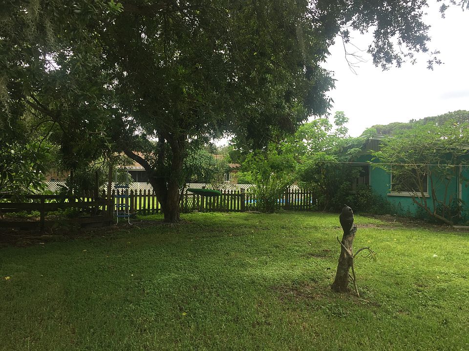 1st image of 105 Margaret Dr