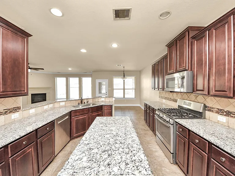 19126 Gaslamp Point Ct — Photo 6
