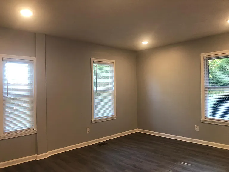 303 Oak St #2 — Photo 18