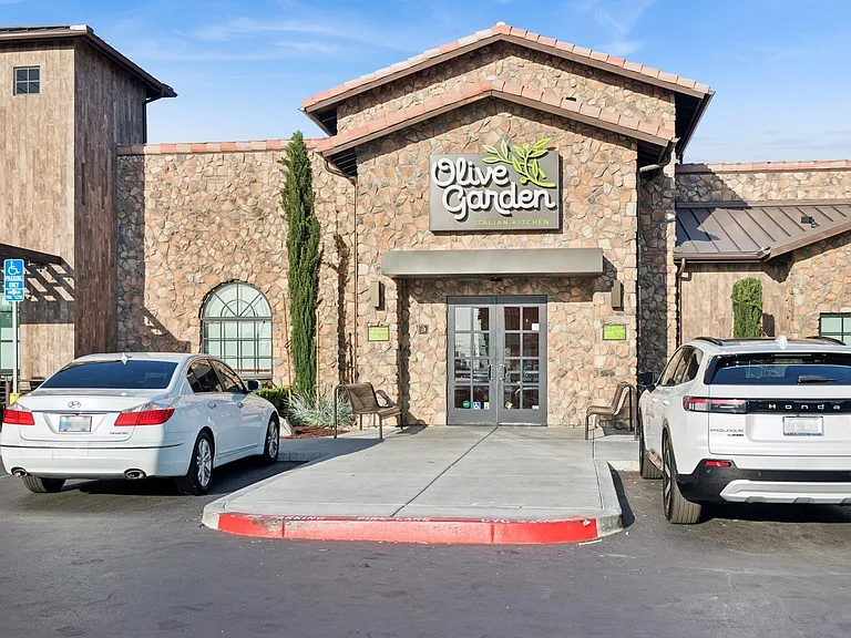 Artesa at Menifee Town Center — Photo 34