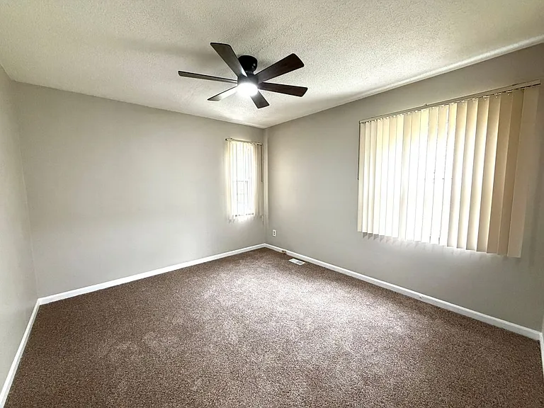 18235 Tracey St — Photo 18