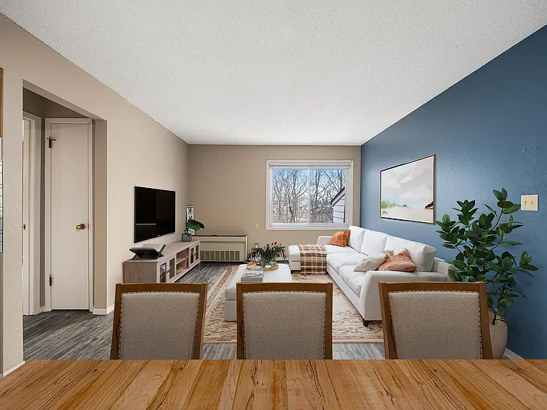Woods + Meadow Apartments — Photo 6