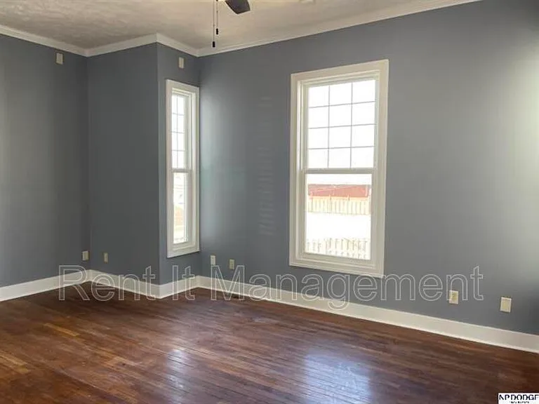 2154 S 35th St — Photo 12
