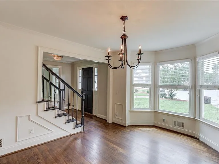 153 Lantern Ridge Ct — Photo 6