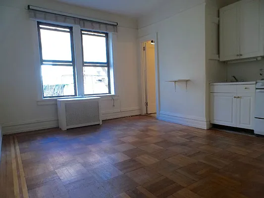 Rented by Sovereign Associates | media 12