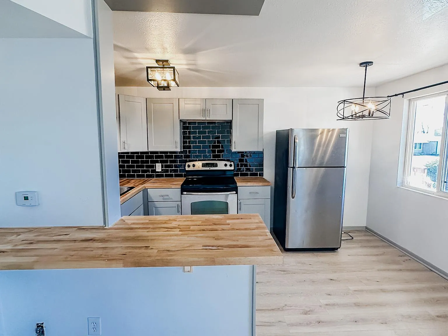 2 bed, 750 sqft, $1,400 — Photo 1