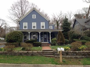 72 Prospect Rd, Centerport, NY 11721