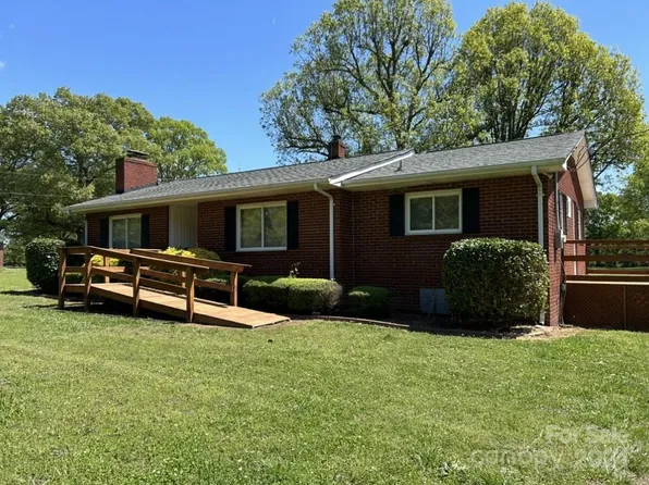 2624 Hamilton Crossroads Rd, Marshville, NC 28103