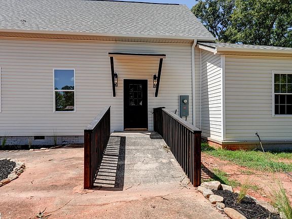 3rd image of 253 Long Branch Rd