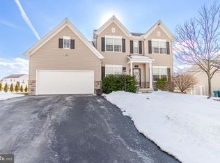 25 Coriander Ln, Manchester, PA 17345