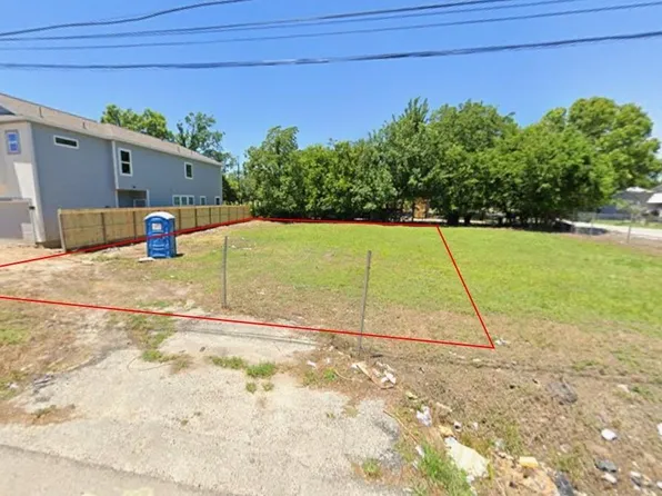 2021 Harlem St, Houston, TX 77020