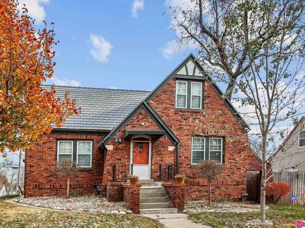 2101 S 61st St, Omaha, NE 68106