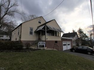 32 George St, Dover, NJ 07801