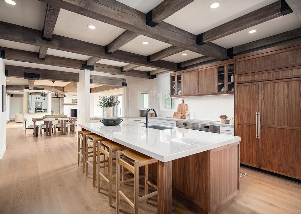 1st image of 6449 Las Colinas