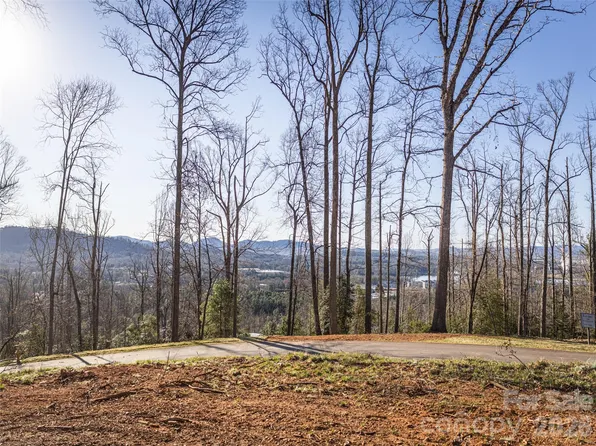 735 House Ln #910, Asheville, NC 28806