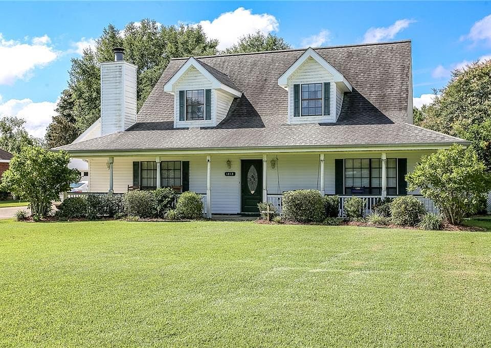 1st image of 1813 Deepwoods Dr
