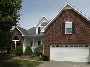 628 Bradford Dr, Gallatin, TN 37066